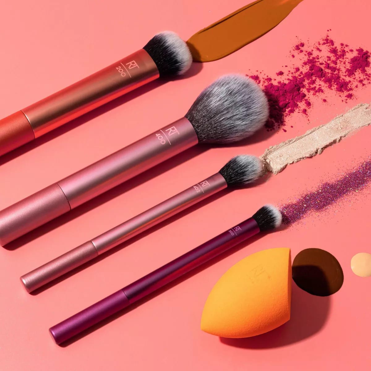 Real Techniques Everyday Essentials Makeup Brush Kit - 5pc_* EVERYDAY ESSENTIALS FOR BLUSH + FOUNDATION + SHADOW + HIGHLIGHTER + CONCEALER FACE + EYE + CHEEK ORIGINAL BRUSH KIT BARCODE SCAN SOFT & SMOOT BRUSH R.s 3500/=