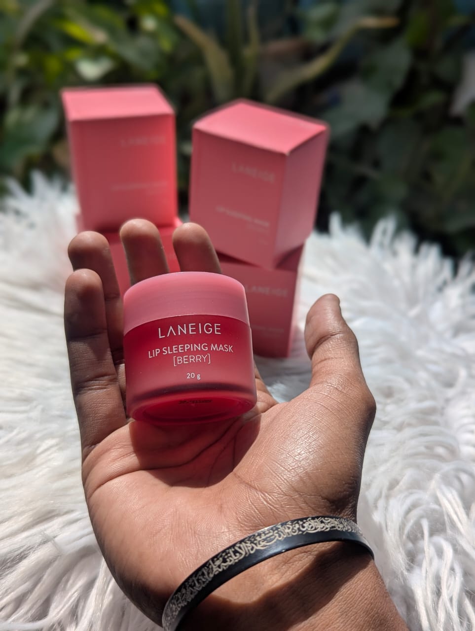 Laneige- Lip Sleeping Mask Berry 20g*_  Made in korea  Barcode Scan   High Quality    Rs:2500/=*