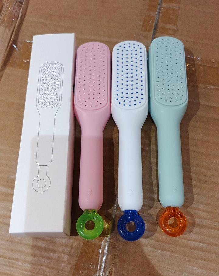 ✨💆‍♀️ Revolutionary Self-Cleaning Anti-Static Massage Comb: Detangle & De-Stress Your Hair effortlessly! 💖✨